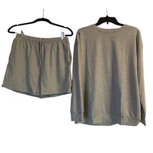NWOT Women's Gray 2 Piece Lounge Outfit Loungewear Shorts Long Sleeve Top Sz L